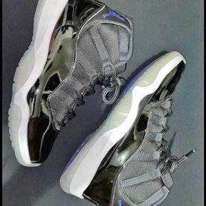 Jordan 11 space jams 2016